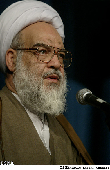 مراسم معارفه و توديع رؤساي جديد و پيشين دانشگاه تهران 
رييس جديد دانشگاه تهران: ارتقاي علمي و پژوهشي دانشگاه آرزوي من است