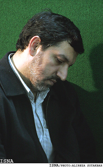 "«قريب» هميشه پا به ركاب بود" 
خاطره‌اي ازعكاس شهيد ايسنا از زبان مهرداد آگاهي