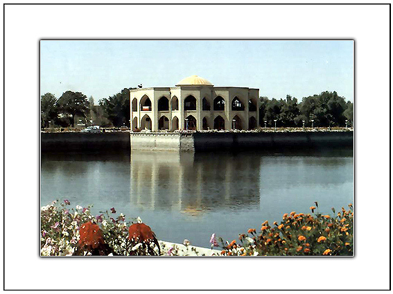 در واكنش به وجود يك تحريف در گوگل؛
ناصر تكميل‌همايون:
واكنشي رسمي نسبت به اين مساله بايد نشان داده شود