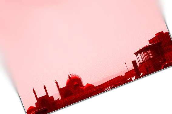 آتش در كمين آثار تاريخي؛
يگان حفاظت اصفهان يك‌سال پس از آتش‌سوزي در ميدان نقش جهان همچنان قدرت اجرايي ندارد