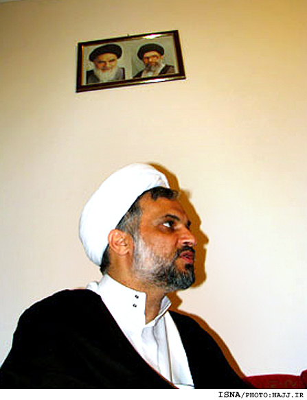 معاون امور روحانيان بعثه مقام معظم رهبري:
نيازمند افزايش تعداد روحانيان در کاروان‌هاي عمره هستيم
