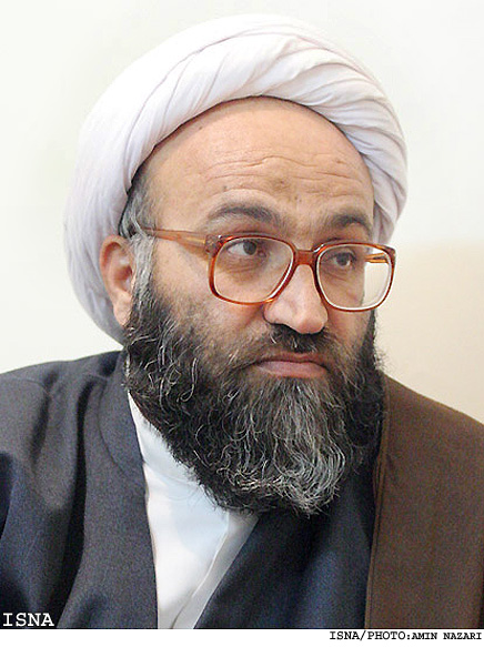 امام جمعه موقت اهواز: 
امروزملتهاي مسلمان جهان جنايات رژيم صهيونيستي رابه شدت محكوم مي‌كنند
متاسفانه سران برخي كشورها درموافقت با رژيم صهيونيستي گام برمي‌دارد