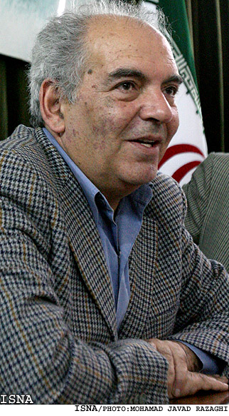 گفت‌وگو با غلامرضا امامي؛
«روشن‌فكران با زبان مردم غريبه‌اند»