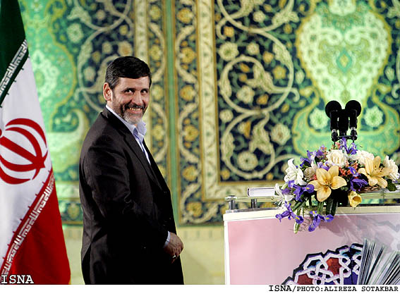 صفار هرندي در نمايشگاه بين المللي كتاب تهران /عليرضا صوت اكبر ايسنا