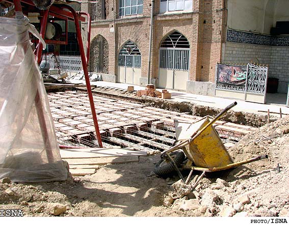 تعويق در پرونده‌ي تخريب ديوار و گودبرداري در مسجد جامع بازار تهران