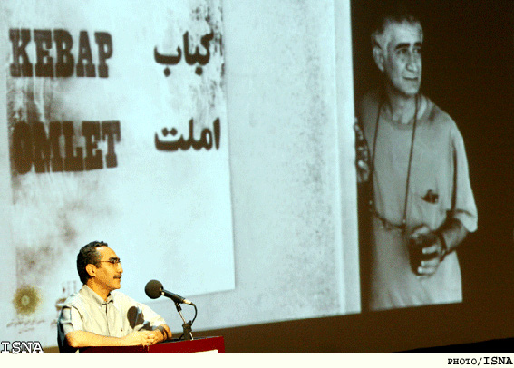 «كارگرداني كه شان و حيثيت سينماست»
اهالي سينما از "كامبوزيا پرتوي" قدرداني كردند