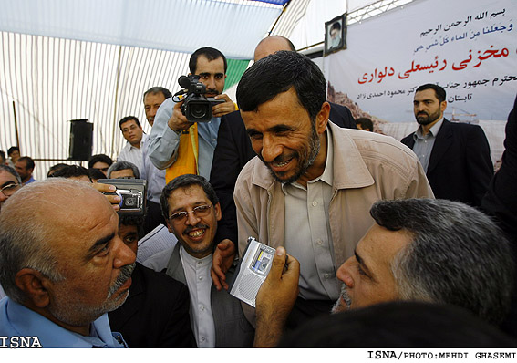 در حاشيه‌ي سفر رييس جمهور به عسلويه/مهدي قاسمي ايسنا