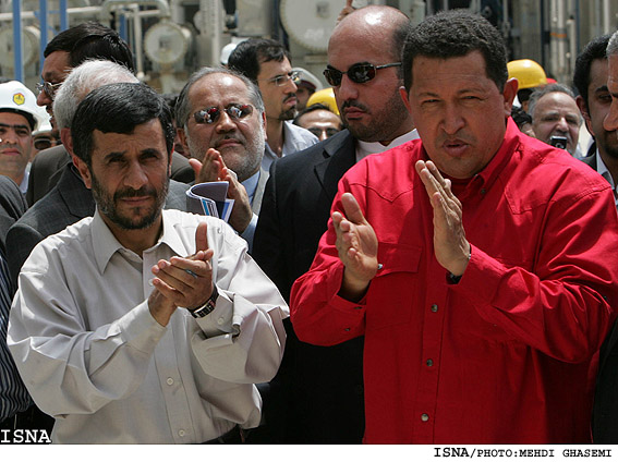 مراسم احداث طرح متانول مشترك با حضور احمدي‌نژاد و چاوز/مهدي قاسمي ايسنا