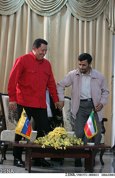 احمدي نژاد و چاوز در مراسم امضاي تفاهم نامه هاي همکاري بين ايران و ونزوئلا/قاسمي