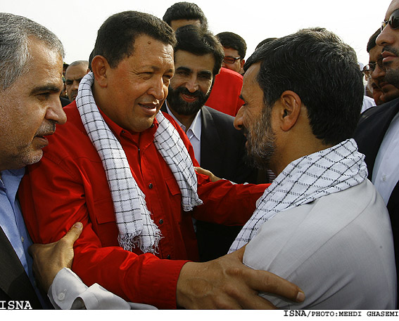 بدرقه هوگو چاوز توسط احمدي نژاد / مهدي قاسمي-ايسنا