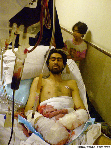 «فاجعه نزديک است!» 
اينجا زندگي معنايي از نبودن دارد؛ به اندازه يك ICU خالي، چند ليتر بنزين، دو ميليون پول ...