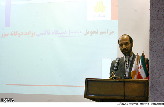 محرابيان خبرداد:
پايه‌گازسوز شدن خودروهاي توليدي از سال آينده 
كاهش 0/4ليتري سرانه مصرف بنزين پس از سهميه‌بندي 
افزايش 25درصدي ظرفيت جابه‌جايي مترو تهران