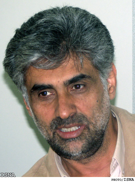مديرعامل نفت وگاز اروندان:
توليد نفت ميدان دارخوين به 100هزار بشكه در روز رسيده است
براي همكاري در توليد زودهنگام ميدان يادآوران آماده‌ايم