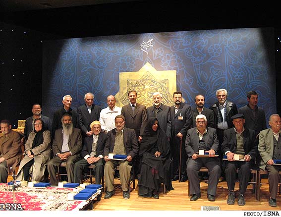 آغاز نخستين همايش «گنجينه‌هاي از يادرفته هنر ايران»؛
ضرورت بازنگري در سازمان‌هاي متولي صنايع دستي
نبود نگاه موزه‌يي نسبت به آثار در كشورهاي ديگر