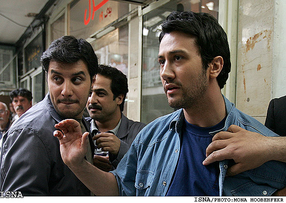 استخري - راستاد وعزتي در پشت صحنه ي سريال "داداشي"/منا هوبه فكر-ايسنا