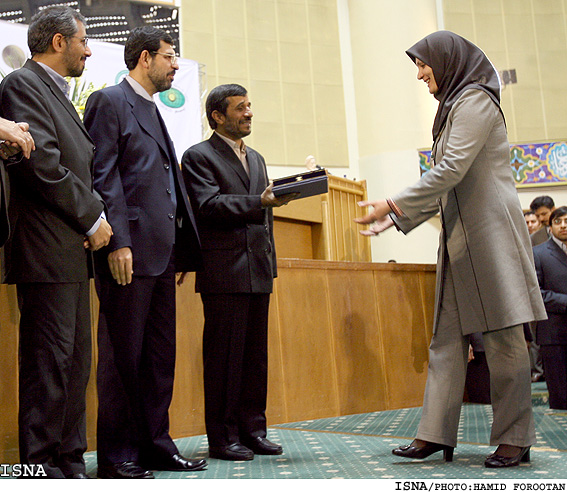 چهاردهمين جشنواره تحقيقات علوم پزشكي رازي باحضور رييس جمهوري/حميد فروتن -ايسنا