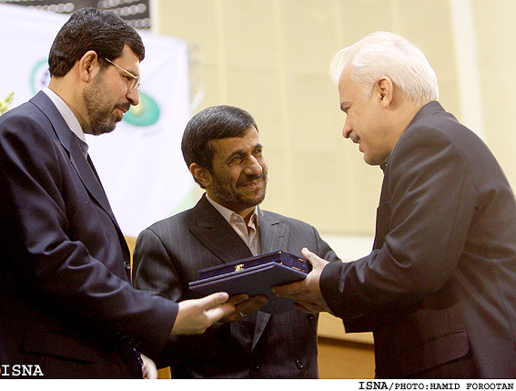 چهاردهمين جشنواره تحقيقات علوم پزشكي رازي باحضور رييس جمهوري/حميد فروتن -ايسنا