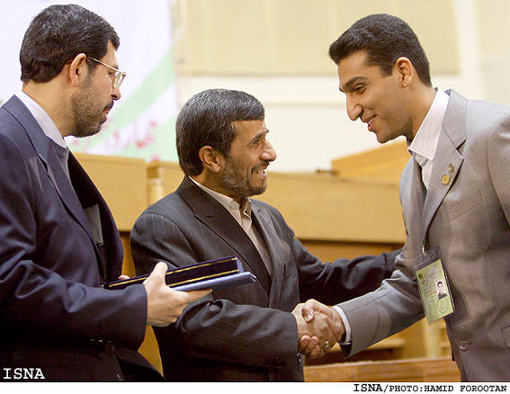 چهاردهمين جشنواره تحقيقات علوم پزشكي رازي باحضور رييس جمهوري/حميد فروتن -ايسنا