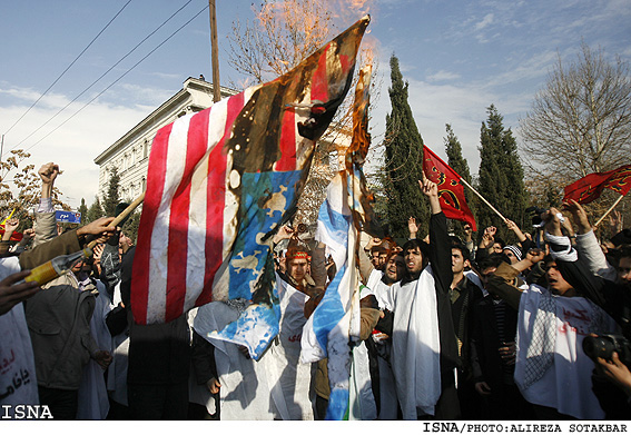 تجمع اعتراض‌آميز دانشجويان در مقابل سفارت اردن/عليرضا صوت‌اكبر - ايسنا