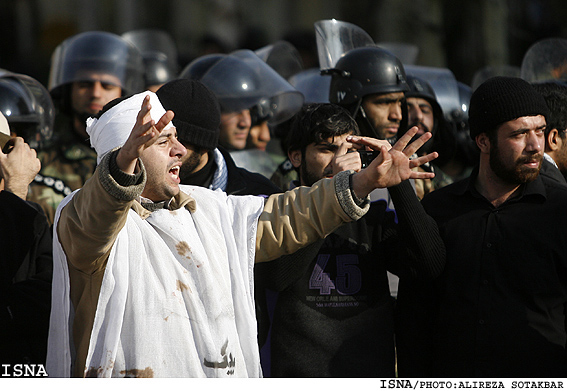 تجمع اعتراض‌آميز دانشجويان در مقابل سفارت اردن/عليرضا صوت‌اكبر - ايسنا