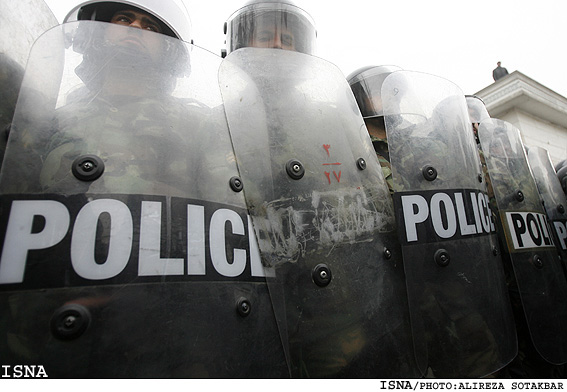 تجمع اعتراض‌آميز دانشجويان در مقابل سفارت اردن/عليرضا صوت‌اكبر - ايسنا