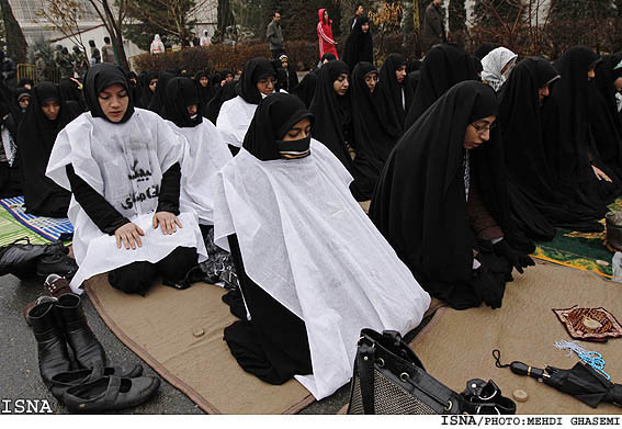 تجمع اعتراض‌آميز دانشجويان در مقابل سفارت اردن/مهدي قاسمي-ايسنا