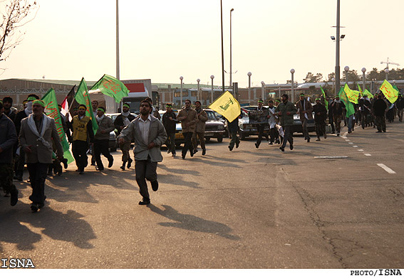 راهپيمايي دانشجويان براي تجديد بيعت با مقام معظم رهبري