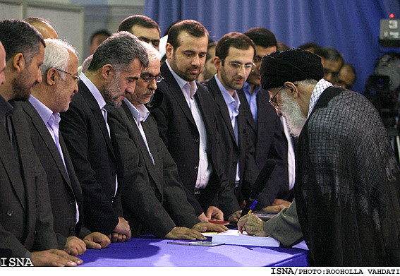 حضور مقام معظم رهبري در پاي صندوق راي/روح‌اله وحدتي - ايسنا