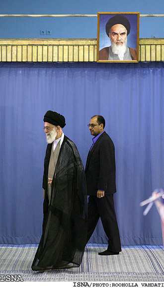 حضور مقام معظم رهبري در پاي صندوق راي/روح‌اله وحدتي - ايسنا