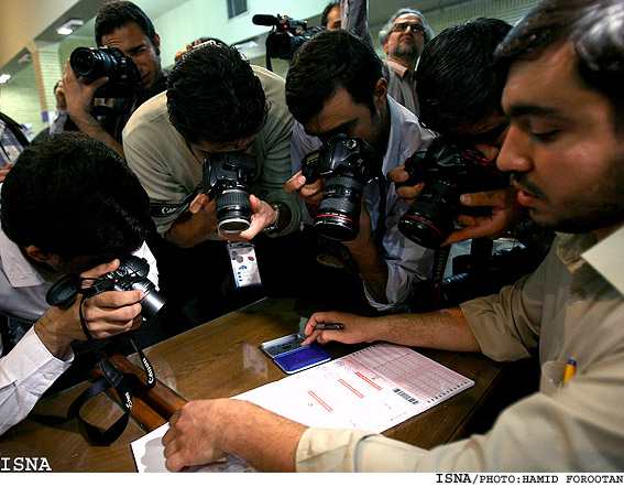 حضورحدادعادل در پاي صندوق راي/حميد فروتن-ايسنا