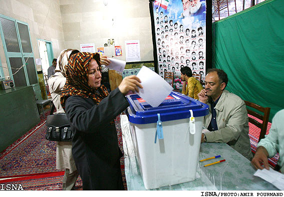 حضور مردم در انتخابات هشتمين دوره مجلس-مسجد موسي بن جعفر(ع)/امير پورمند-ايسنا