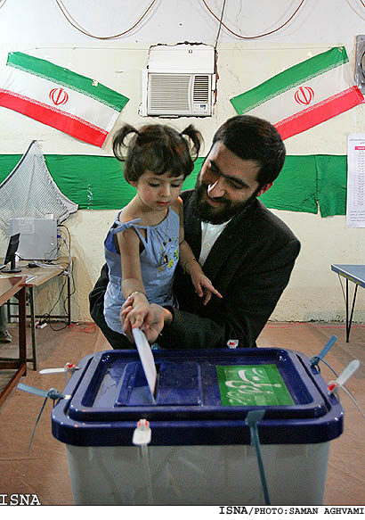 حضور مردم در انتخابات هشتمين دوره مجلس- شهرك قدس/سامان اقوامي-ايسنا