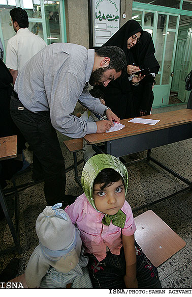 حضور مردم در انتخابات هشتمين دوره مجلس-مسجد الرسول/ سامان اقوامي-ايسنا