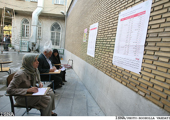 حضور مردم در انتخابات هشتمين دوره مجلس-پاسداران/ روح‌اله وحدتي - ايسنا