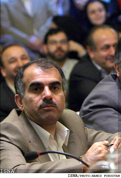 ضمن طرح سوال از شهردار تهران در خصوص ميزان فروش تراكم 
شكيب: اعضاي شورا يكسال است كه پاسخي دراين‌باره نگرفته‌اند