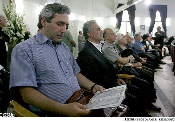 ابراهيمي حاتمي‌كيا در مراسم يادبود نادر ابراهيمي/امير خلوصي ايسنا