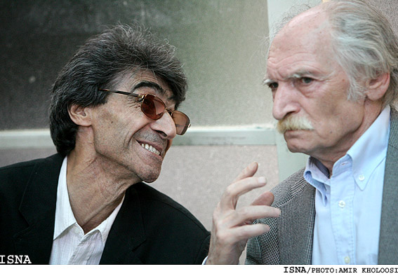 محمود دولت‌آبادي و ناصر تقوايي در مراسم يادبود نادر ابراهيمي/امير خلوصي