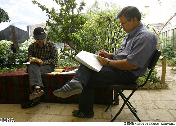 عبدالحسن برزيده - پشت صحنه‌ي سريال " مثل هيچكس" / سامان اقوامي-ايسنا