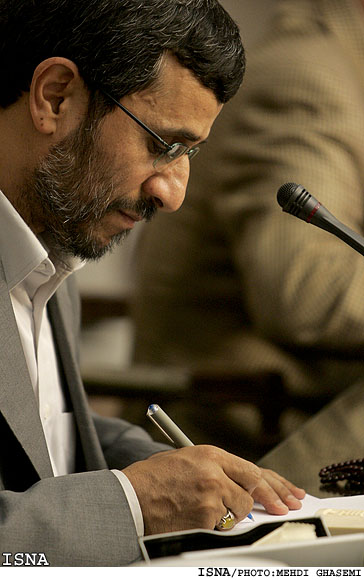با امضاي رييس‌جمهور؛
مصوبه تشكيل سازمان سينمايي كشور در روزهاي آينده ابلاغ مي‌شود