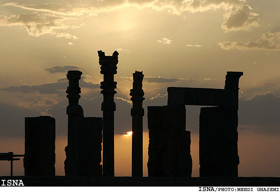 دست و پنجه نرم كردن برخي فعالان گردشگري با مشكلات
يك تورگردان:
دغدغه‌اي براي ورود گردشگران خارجي حس نمي‌شود