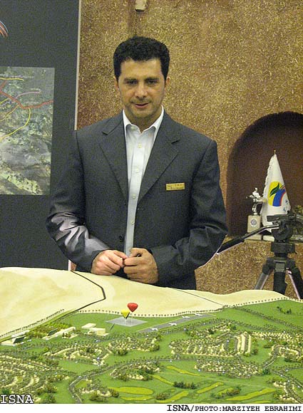 يك سرمايه‌گذار ايراني:
سرمايه‌گذاران خارجي را پس از گرفتن مجوز در طرح سهيم كرديم
اگر منتظر اعتبارات بانكي مي‌شديم، پروژه انجام نمي‌شد