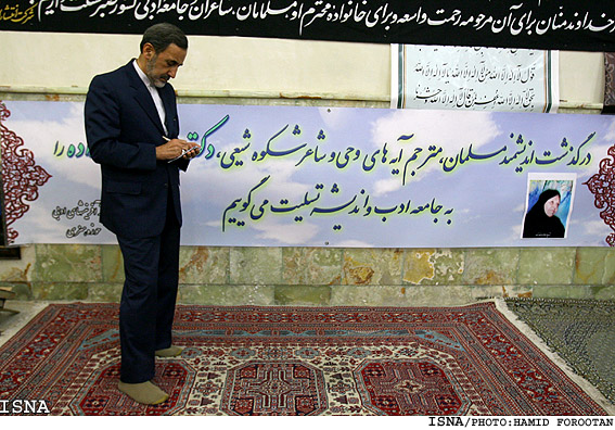 دكتر ولايتي در مراسم يادبود طاهره صفارزاده در امام‌زاده صالح /حميد فروتن-ايسنا