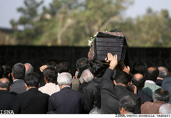تشييع پيكر طاهره صفارزاده - دانشگاه تهران/ روح‌اله وحدتي - ايسنا