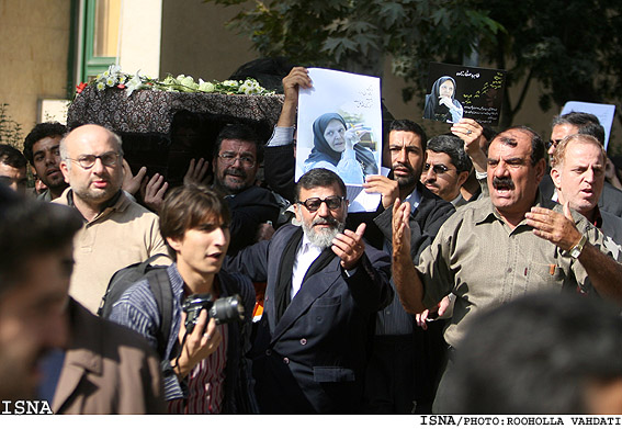 تشييع پيكر طاهره صفارزاده - دانشگاه تهران/ روح‌اله وحدتي - ايسنا