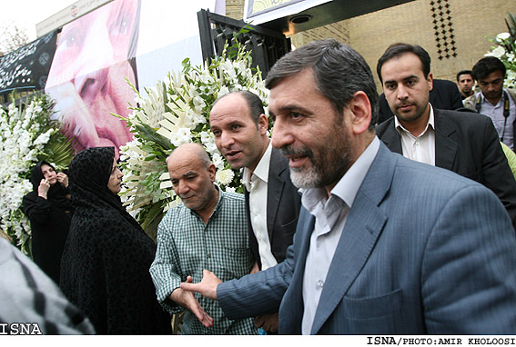 صفار هرندي در مراسم ترحيم طاهره صفارزاده در مسجد الغدير/امير خلوصي ايسنا