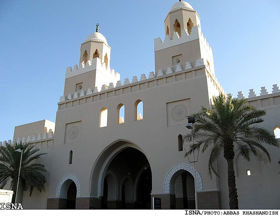 رييس ستاد مدينه در گفت‌وگو با خبرنگار ايسنا:
دريافت 200 ريال سعودي براي هر ساک اضافه در بار زايران
ادامه‌ي تحقيق پليس عربستان درباره‌ي سقوط زاير ايراني از هتل