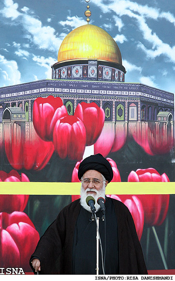علم‌الهدي: 
امروز انتفاضه فلسطين بر خط پيروزي قرار دارد 
جريان‌هايي كه حماس را محكوم مي‌كنند، جريان‌هاي جاسوسي‌اند
جريان غزه روي وهابي‌هاي ناپاك را سياه كرد