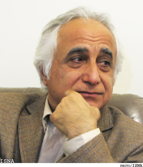 «رسم ‌كردن دست‌هاي تو»
مجموعه‌ي شعر جديد شمس لنگرودي در نمايشگاه كتاب