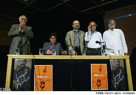 همايش و نمايشگاه سازهاي ابداعي با حضور محمدرضا شجريان/اميرپورمند-ايسنا