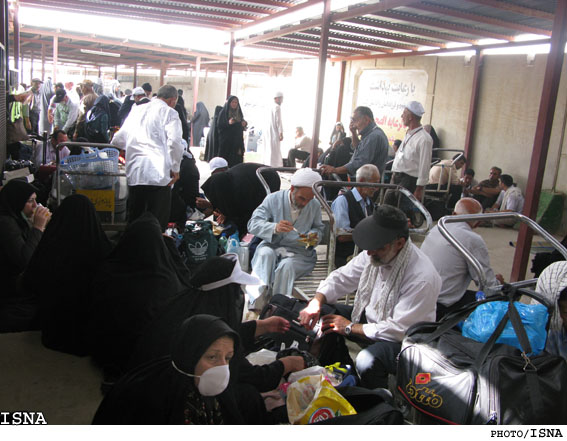 عضو انجمن صنفي دفاتر خدمات مسافرتي ايلام:
مصوبه‌ي رييس‌جمهور درباره‌ي فعاليت آژانس‌هاي ايلام براي اعزام زائر به عراق در نطفه خفه شد